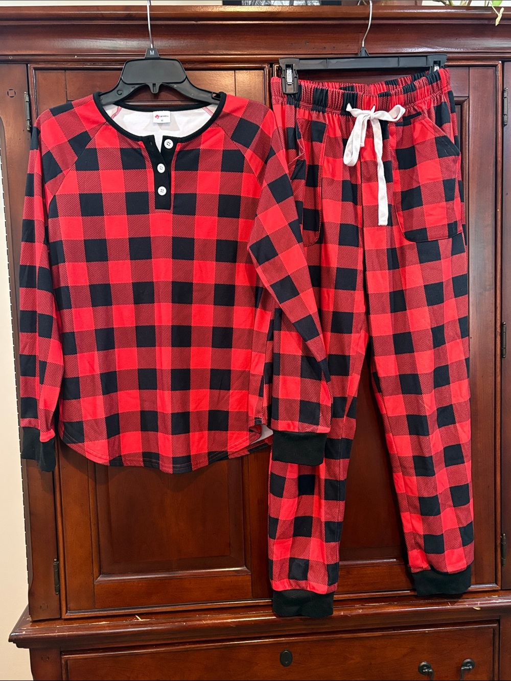 Women’s Red & Black Buffalo Plaid Pajama Set - Long Sleeve Henley Top & Pants